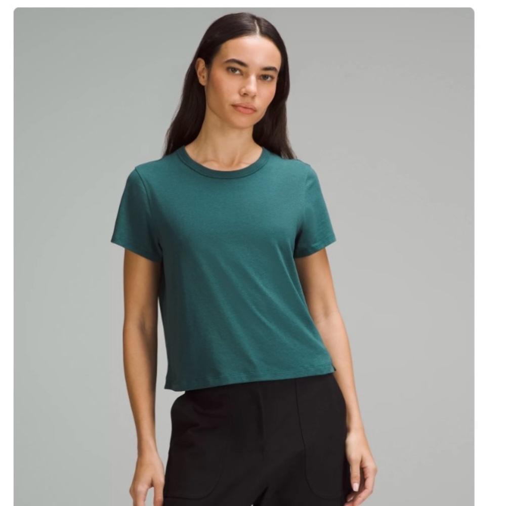 ❤️ Lululemon Classic Fit cotton blend t-shirt, Storm Teal EUC ❤️